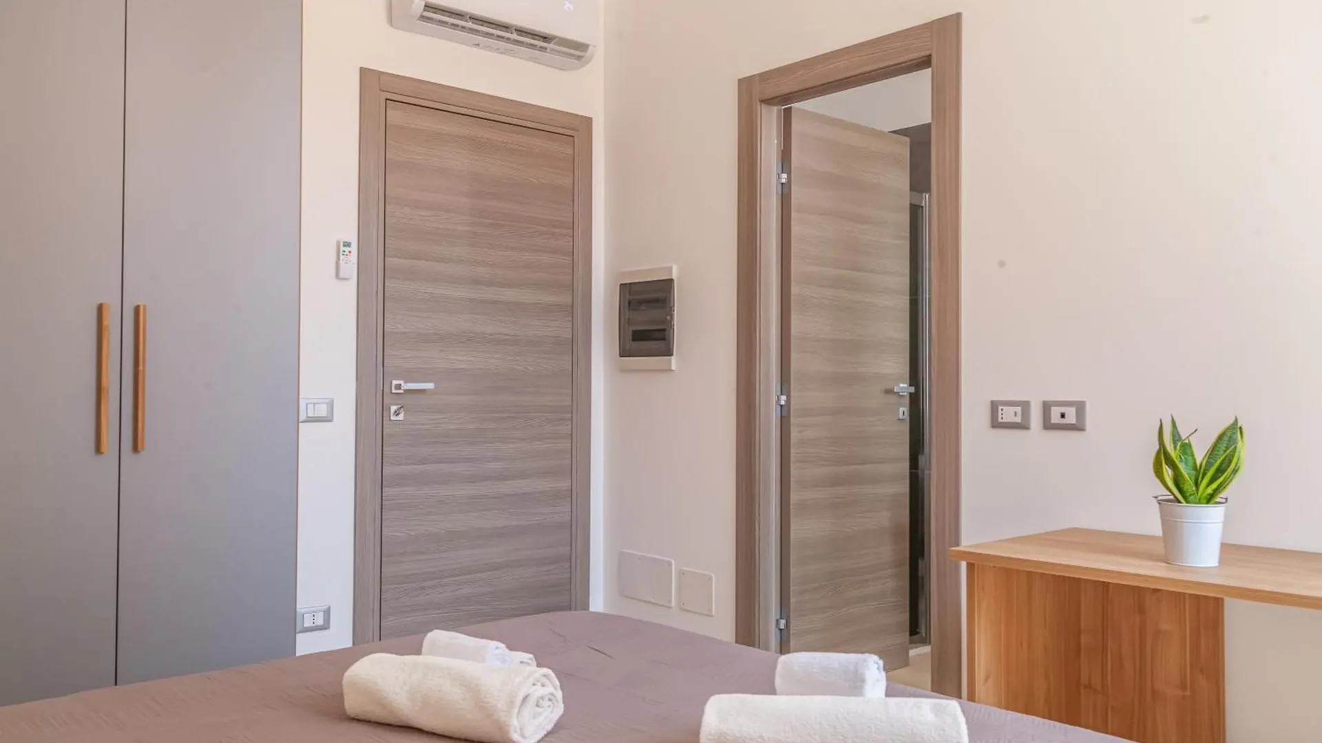 Isgro Rooms Marsala