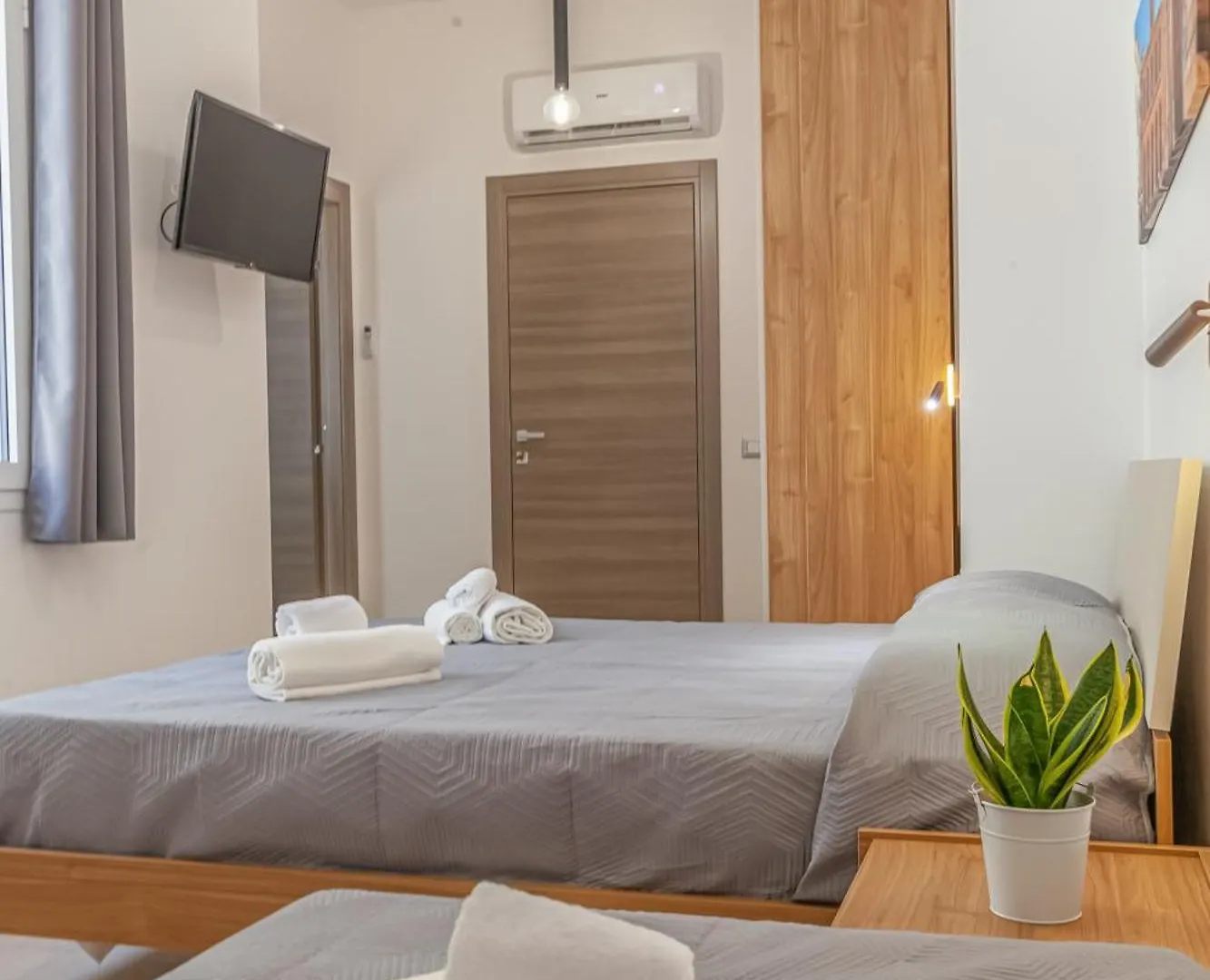 Isgro Rooms Marsala 0*,