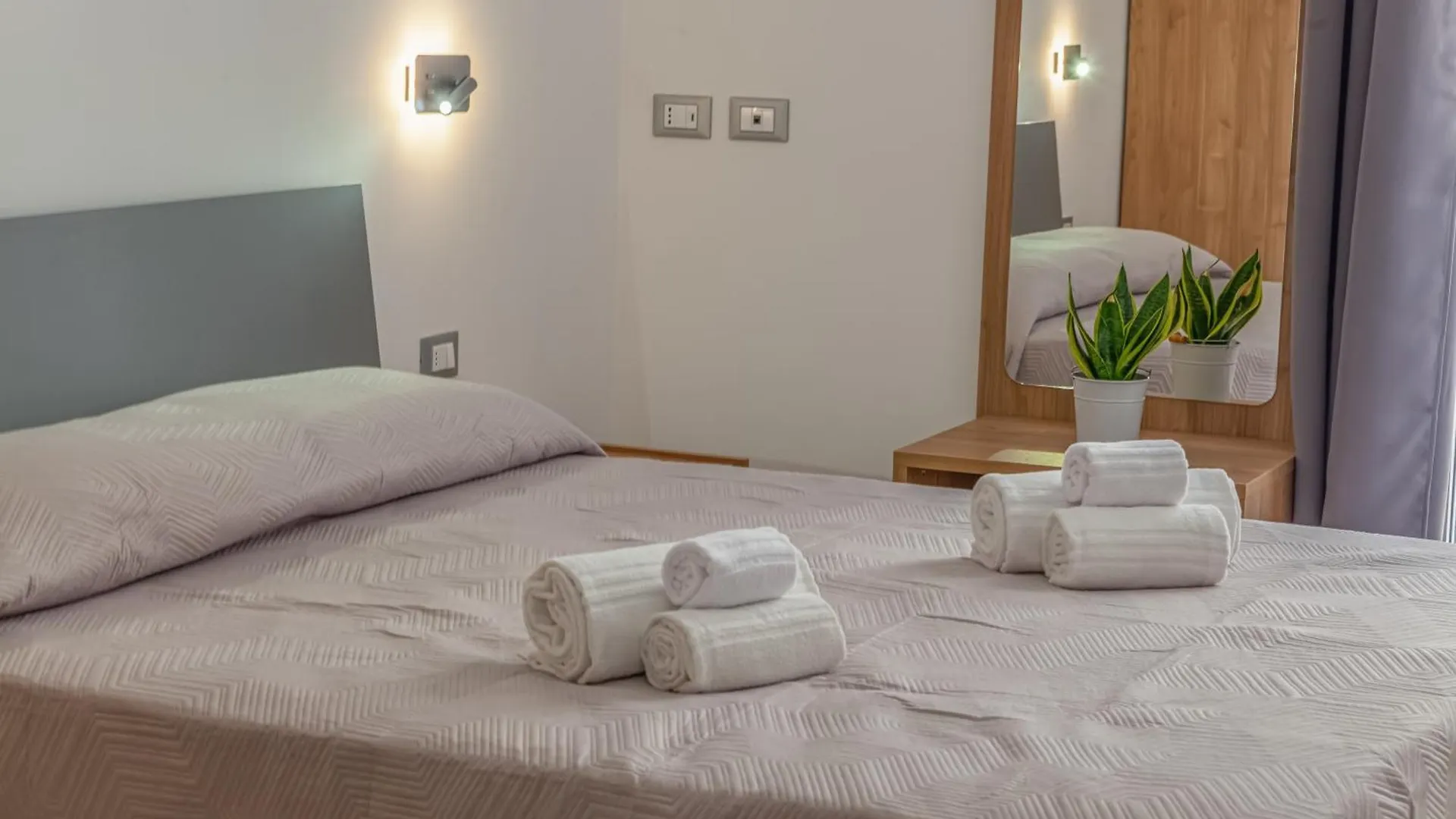 Isgro Rooms Marsala Italy
