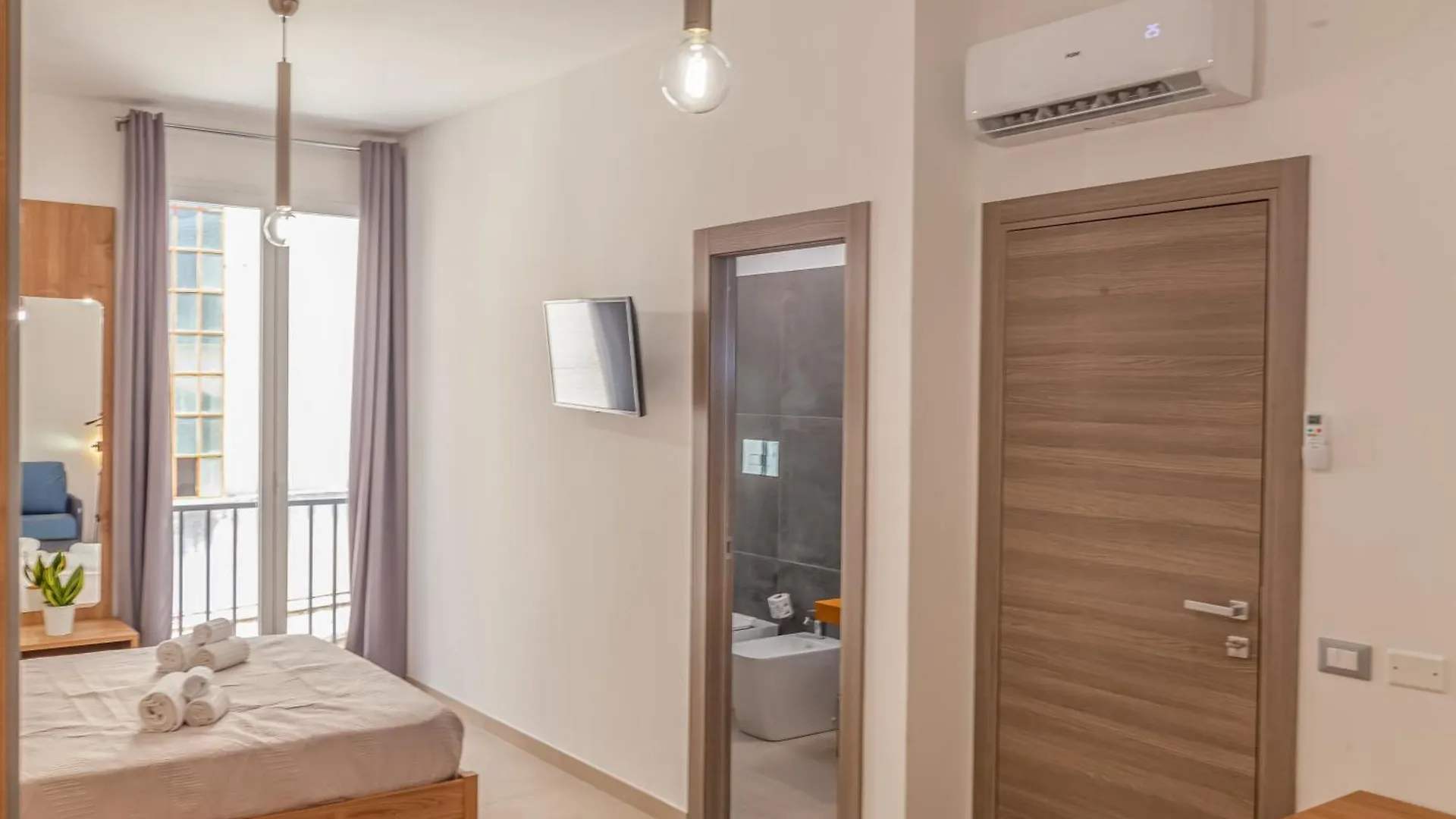 Isgro Rooms Marsala 0*,